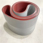 PVC -kuljetinhihna punaisella kumilla